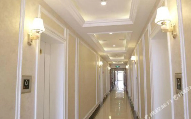 Zuiyi City Garden Hotel (Shaoxing East Station Wanhe City)