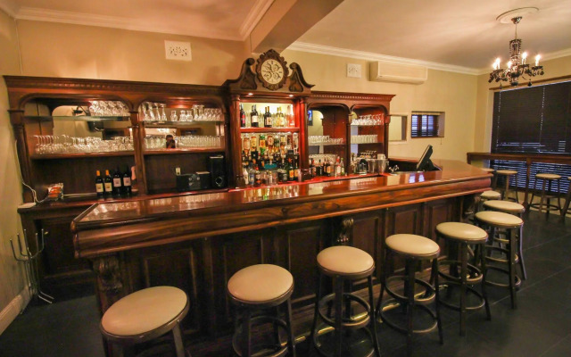 The Victorian 1906 Hotel