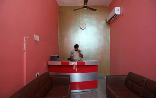 Oyo 17291 Shree Ram Palace