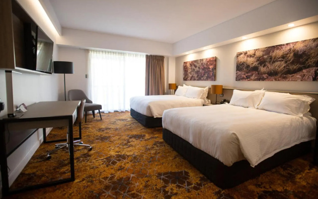 Crowne Plaza Alice Springs Lasseters by IHG