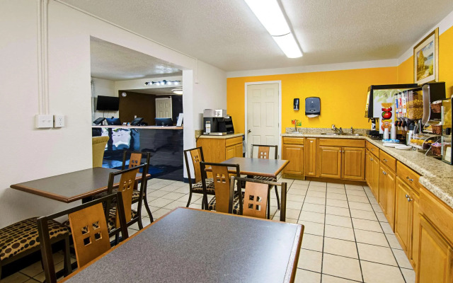 Travel Inn Bristol near State St