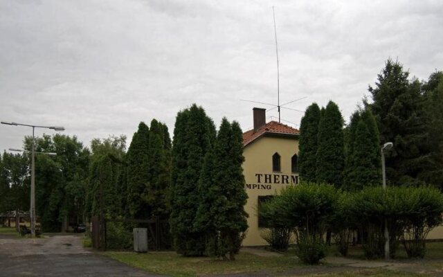 Thermal Kemping es Motel