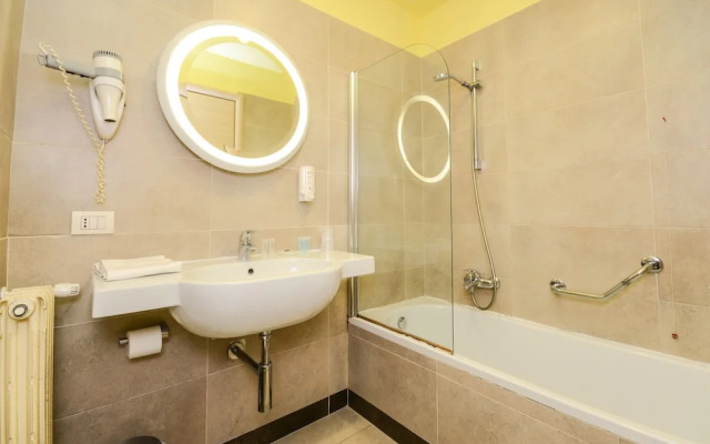 Hotel Regal  Apartments