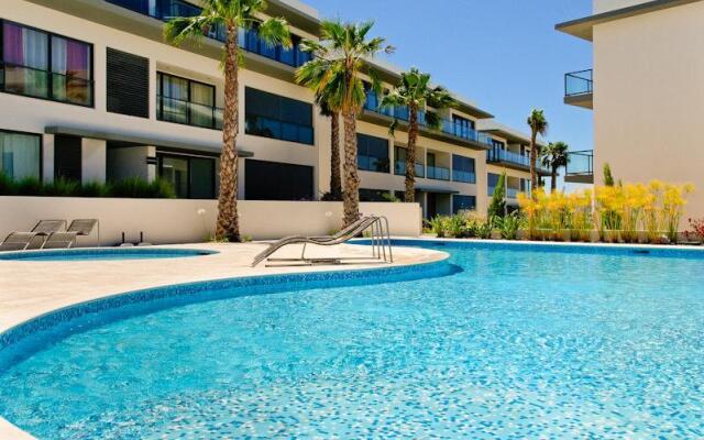 Cavalo Preto Beach Apartments