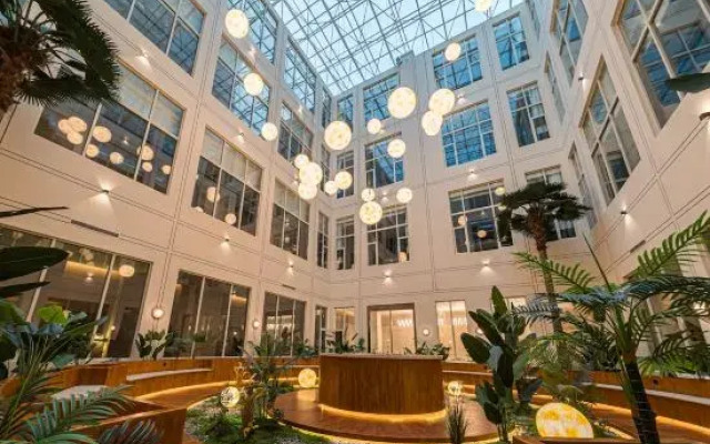 Starway Hotel (Zhangye West Railway Station District Government)