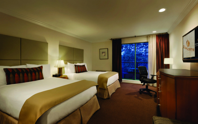 Executive Suites Hotel Metro Vancouver