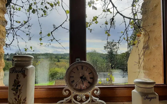 Holiday Home in Haute-vienne Near Nature Park