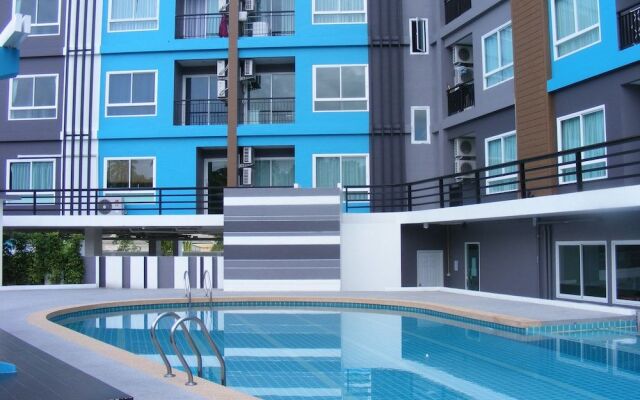 The Scene Condo By The Rich
