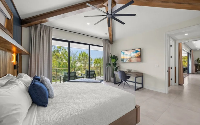 Deep Blue Sea in Sarasota