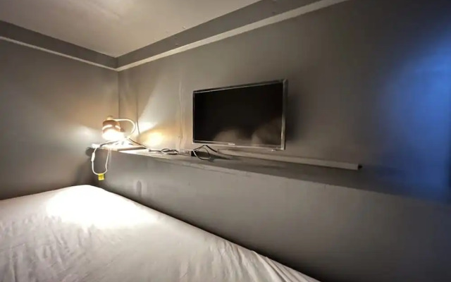 Rhodes Otsuka Hotel - Hostel