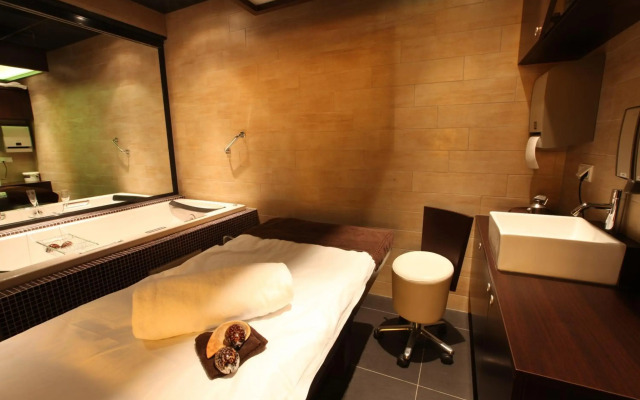 Restaurant, Hotel & Spa Savarin
