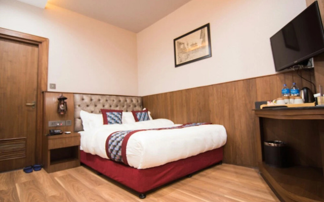 Everest Boutique Hotel