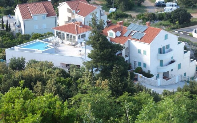 Villa Antea Apartments