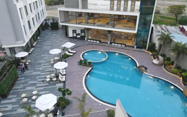 Love Kush Hotel