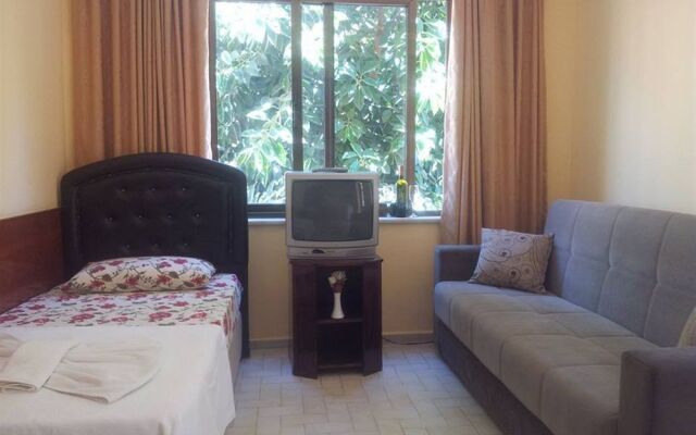 Defne Zevkim Hotel