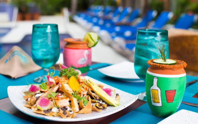 Casa Lotería -Pueblito Sayulita- Colorful, Family and Relax Experience with Private Parking and Pool