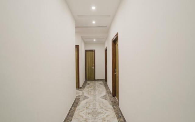 FabHotel Amour I