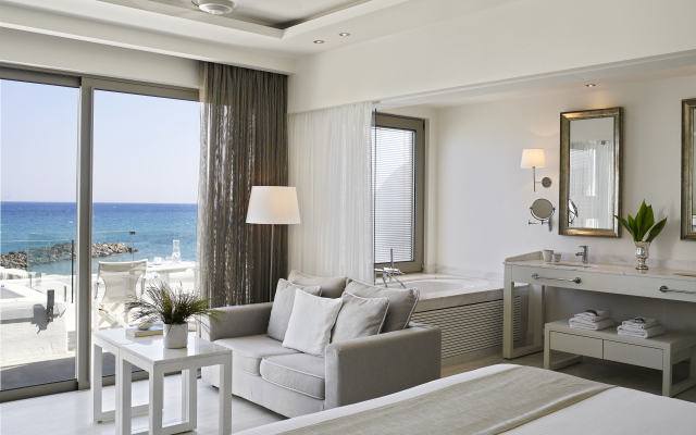 Knossos Beach Bungalows Suites Resort & Spa