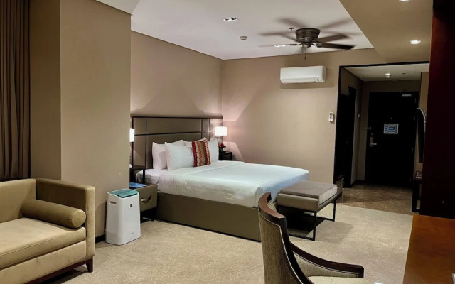 The Plaza Garden Hotel and Residences