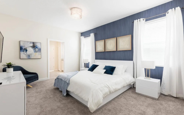 1509 MC - Exquisite 8BR Villa With Pool & Games