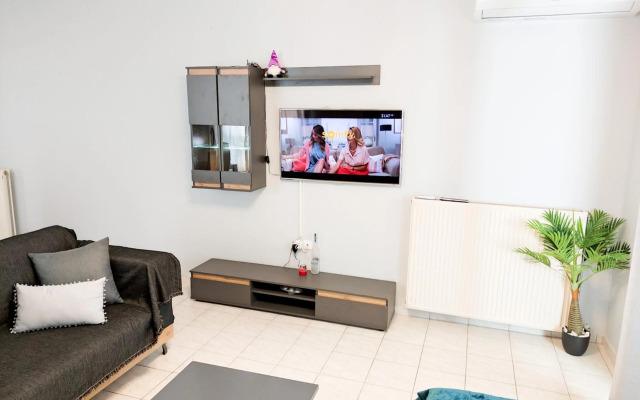 Summer Breeze Apartment in Kalamata