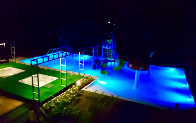 Rainforest Hotel & Cabañas