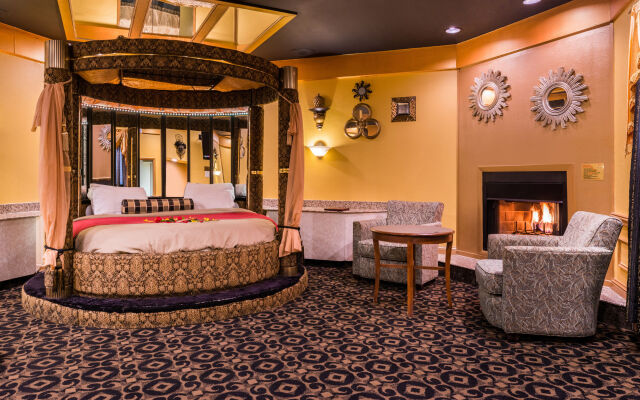 Inn of the Dove Romantic Suites with Jetted Tub & Fireplace