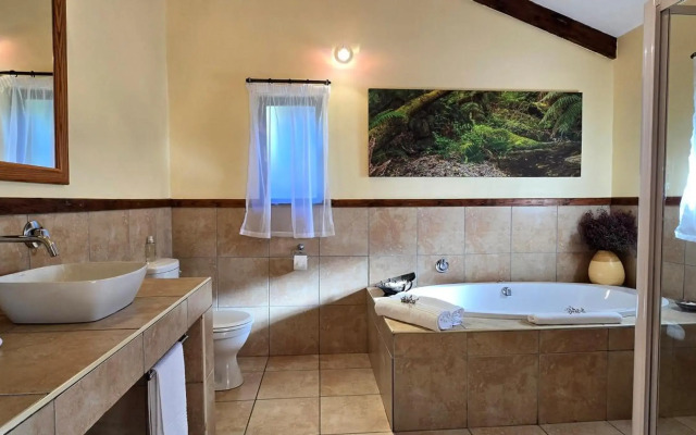 Elephant Hide of Knysna Guest Lodge