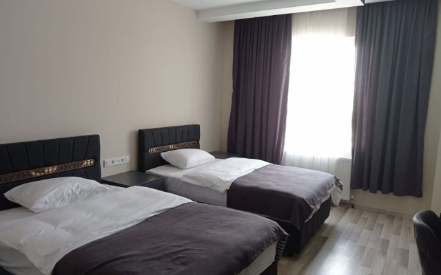 Atlihan Plus Hotel