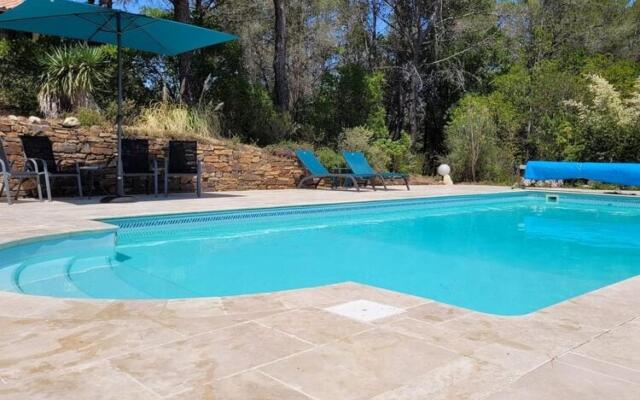 Delightful villa in Prades-sur-Vernazobre with Private Pool