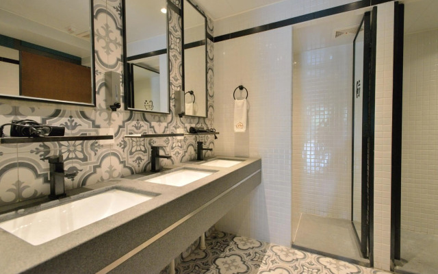 Atlas GuestHouse & Backpackers