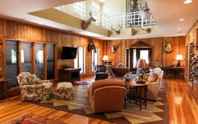 Live Oak Bed And Breakfast