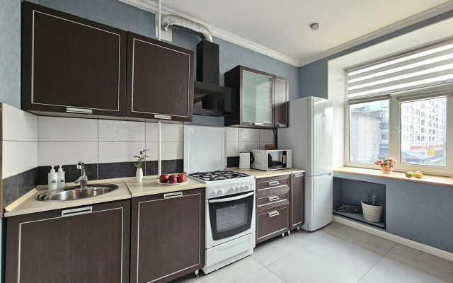 Живи уютно на улице Ленина 90