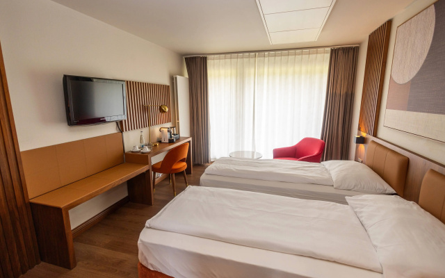 Ramada by Wyndham Baden Hotel du Parc – Guest Rooms – Baden