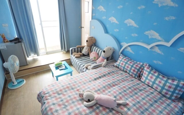 Peter Rabbit cozy nest