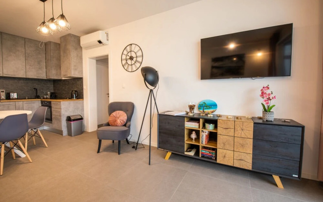 Imperial Apartment with Private Pool