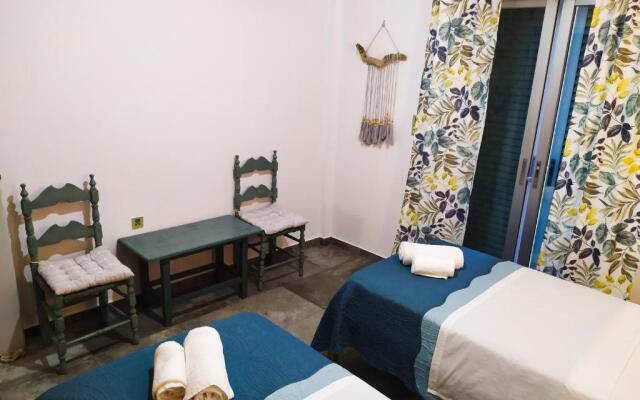 Apartment 94m2, center of Sitia, WiFi, 350m beach