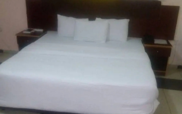 Bliss World Resorts And Hotel Suite
