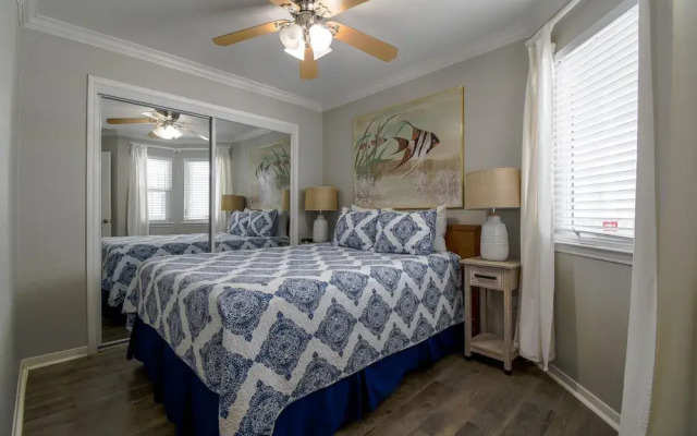 Seascape 2108 1 Bedroom Condo by RedAwning