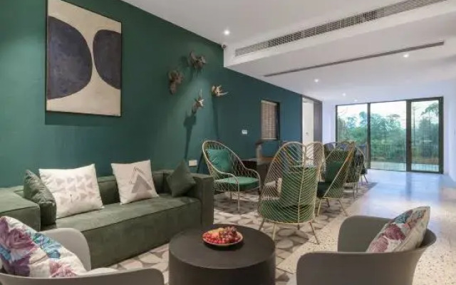 Anji · piggy Jiangnan Tianchi Temple