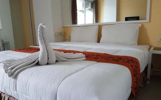 Eezee Inn