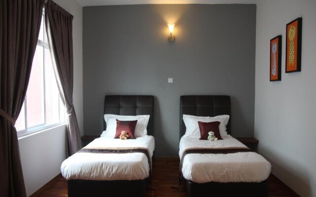 Batu Ferringhi - Shamrock Beach 19