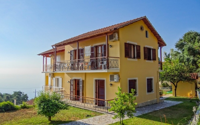 Eleni's Apartments & Studios