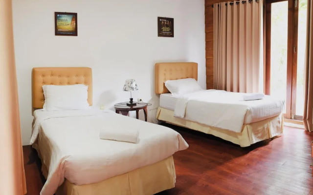 Giri Tengah Resort Borobudur – Guest Rooms – Borobudur