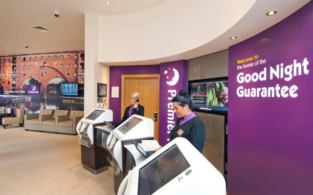 Premier Inn Manchester City Centre Piccadilly
