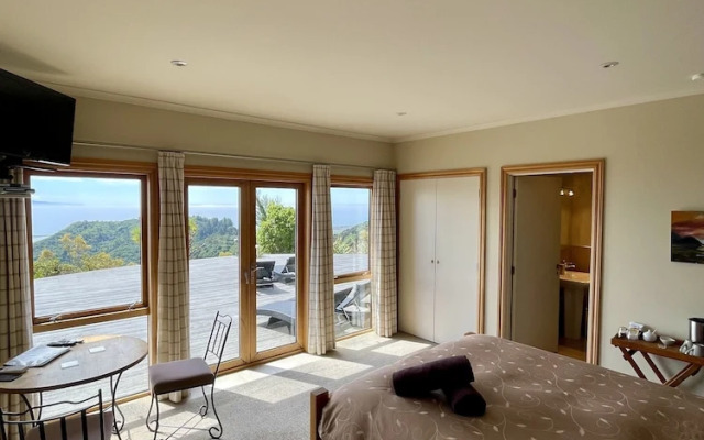 Parautane Lodge