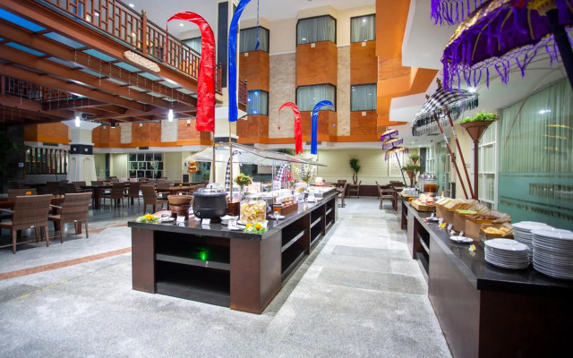 Famous Hotel Kuta