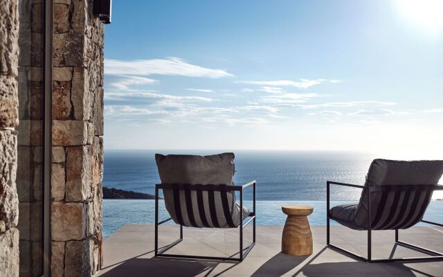 Etheria Luxury Villas & Suites