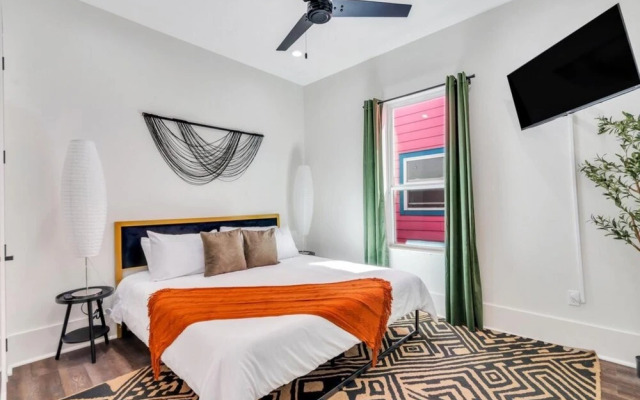 Modern Mid-city Maison