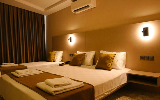 Bonnie City Hotel - Image 7